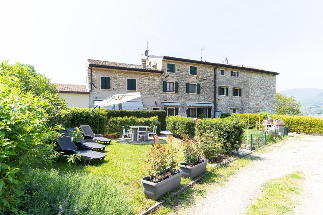 Garda Lake & Relax - Cottage On The Hill 卡普里诺韦罗内塞 外观 照片
