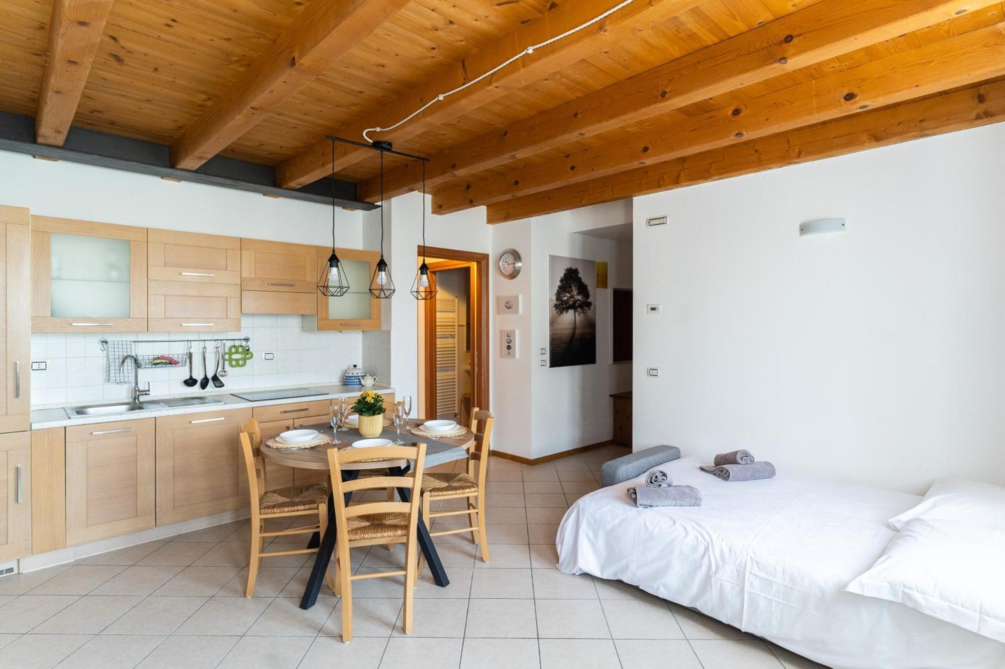 Garda Lake & Relax - Cottage On The Hill 卡普里诺韦罗内塞 外观 照片